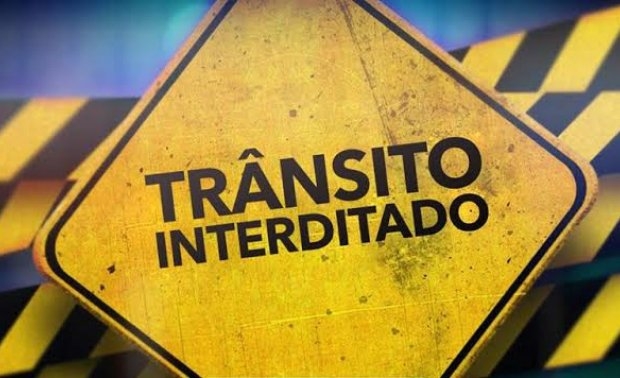 Obras no Guaraituba interditam trânsito na região